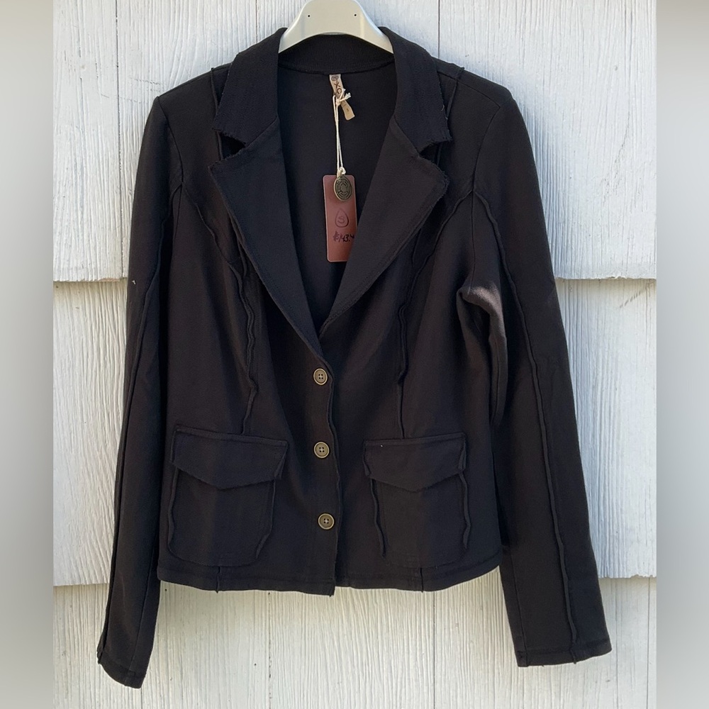 XCVI
DUNNE TWILL KNIT STRETCH BLAZER in black
